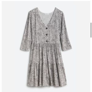 Mid length black and white cheetah dress. Size 2X never worn with tags